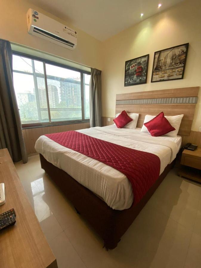 Hotel Airport Prime -Near Mumbai International Airport Andheri East Exterior foto